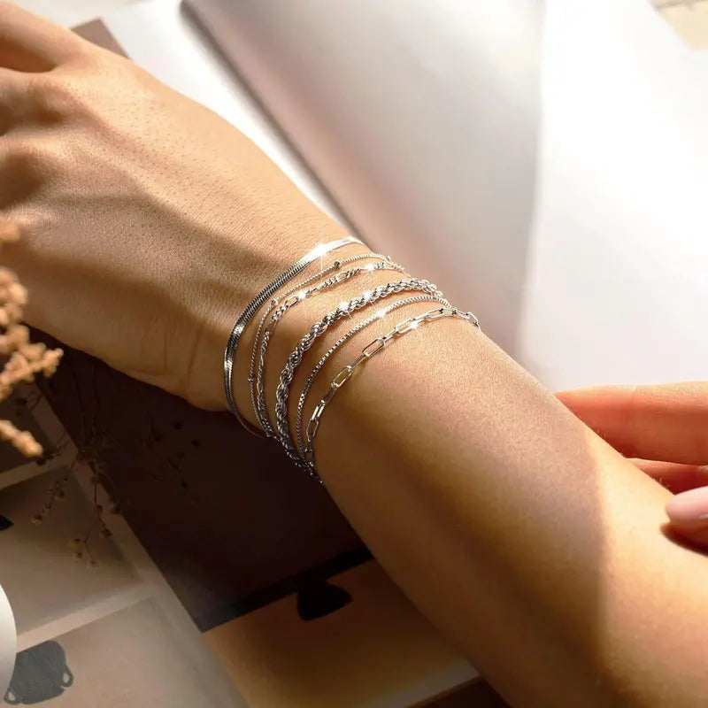 Dainty Gold Bracelets for Women, Adjustable Chain Bracelet Stack Set, Minimalist Fashion Jewelry